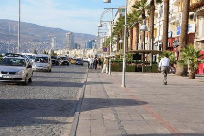 Krizdeki Yunan yatırımcı gözünü İzmir'e dikti