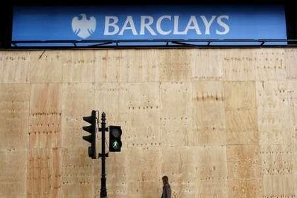 Barclays'in kârı %25 azaldı