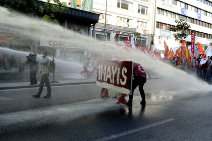 İstanbul'da 1 Mayıs olaylı geçti