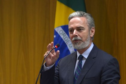Brezilya dışişleri bakanı kovuldu