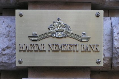 Macaristan merkez bankası faiz düşürdü