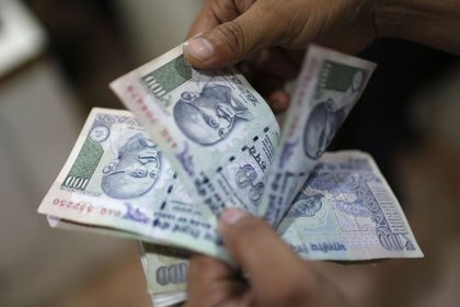 Hindistan MB petrol şirketlerine dolar satacak