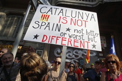İspanya'da Katalanların yüzde 52'si bağımsızlıkta yana