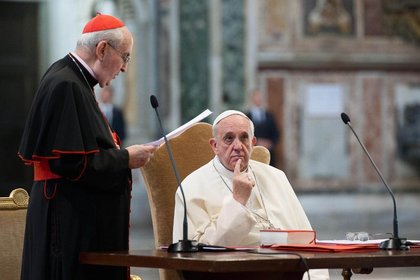 Papa: Vatikan İslamiyet'e saygı duyuyor