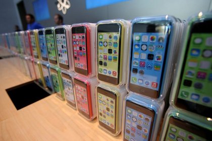 Apple iPhone ile rekor kırdı