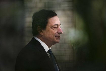 Draghi bankaların denetimini eline almaya hazırlanıyor