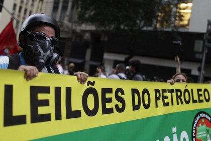 Brezilya halkı petrolünü vermek istemedi