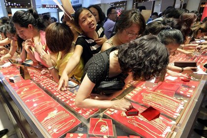 Çin'in Hong Kong'dan altın ithalatı rekora yaklaşıyor