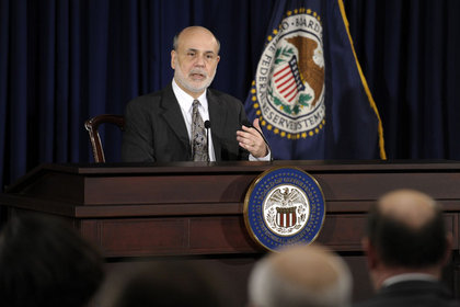Bernanke: Azaltmanın devam etmesi ekonomik performansa bağlı