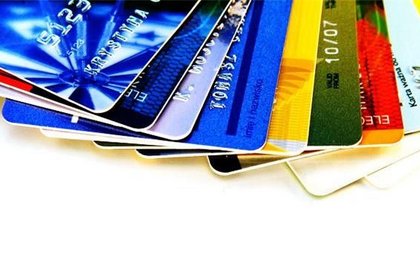 Tüketici kredileri arttı, kredi kartı kullanımı azaldı
