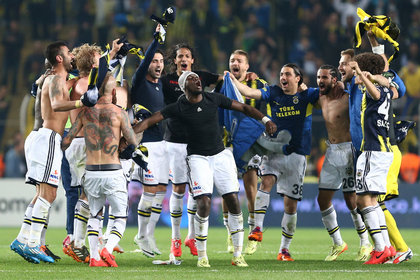 Fenerbahçe sadece futbolda sevindi