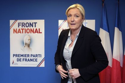 Le Pen çantasında 