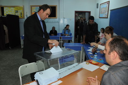 14 yerleşim yerinde oy verme işlemi tamamlandı