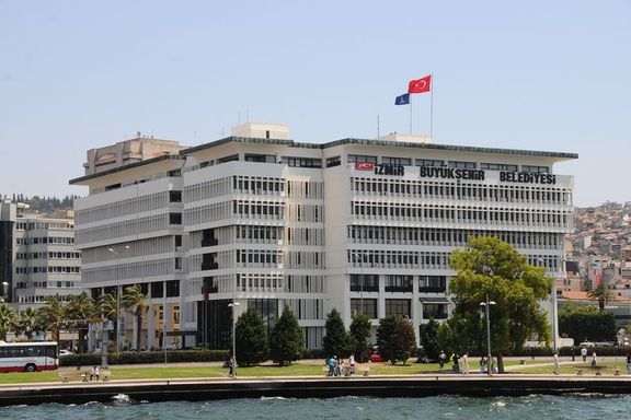 Moody's İzmir Büyükşehir Belediyesi'nin notunu teyit etti