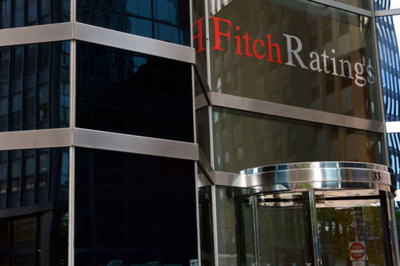 Fitch: Türkiye'nin dış borç ve banka kredilerindeki artış riskli