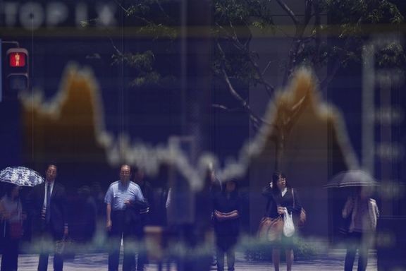 Japonya hisseleri ‘yükselen yen’ ile geriliyor