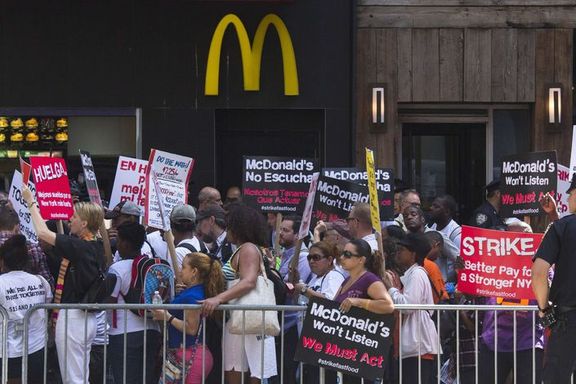 ABD fast food sektöründe asgari ücret protestosu