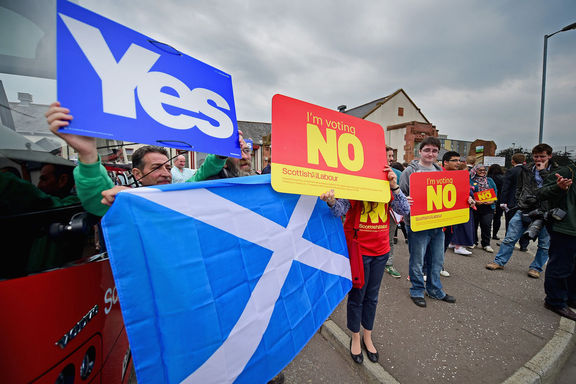İskoçya'da bağımsızlık anketinde 'ayrılıkçılar' ilk kez önde