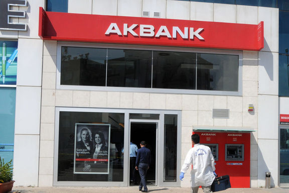 Akbank 2,4 milyar lira net kar açıkladı