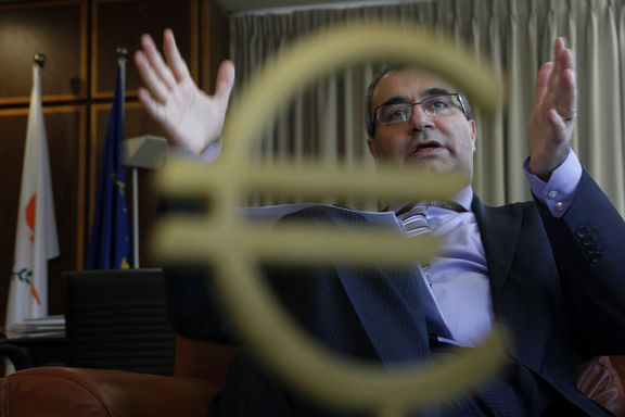 Demetriades: Kıbrıs sızıntısı euroya zarar verir