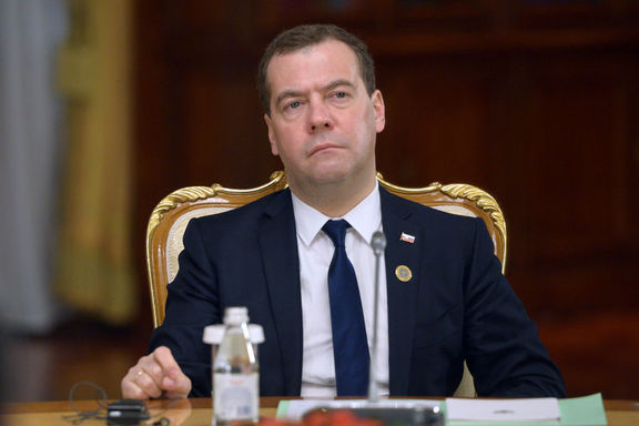 Medvedev: Rubledeki düşüş rahatsızlık kaynağı