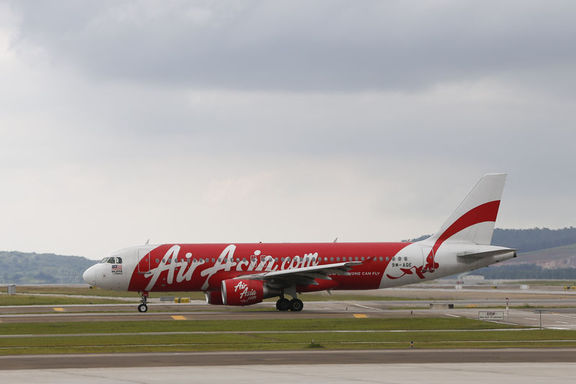 Endonezya-Singapur uçağı 155 yolcusu ile kayboldu