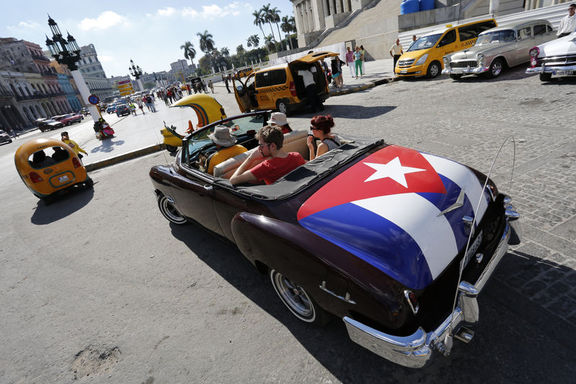 ABD Küba'ya bazı yaptırımları gevşetti