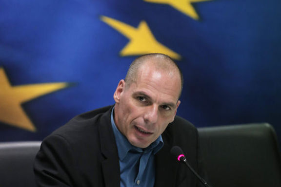 Yunanistan borç silme talebinden vazgeçti