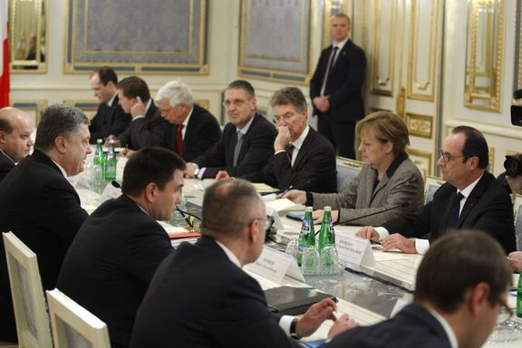 Merkel, Hollande ve Poroşenko buluştu