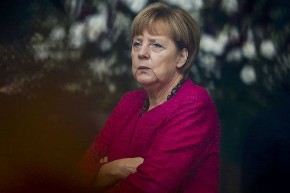 Merkel: Yunanistan'ın Euro Bölgesi'nde kalmasını istiyoruz