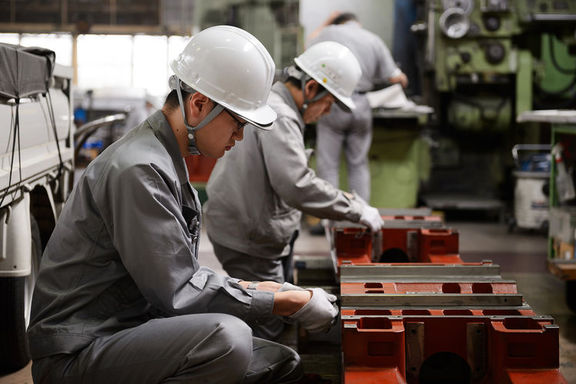 Japonya’nın sanayi üretimi tahminlerden az geriledi