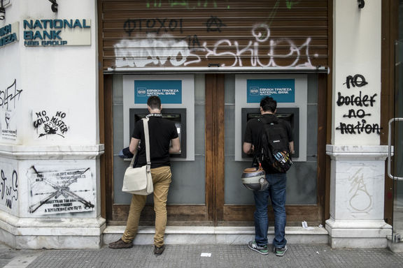 JPMorgan: Yunanistan bir haftada 9 milyar euro kaybetti