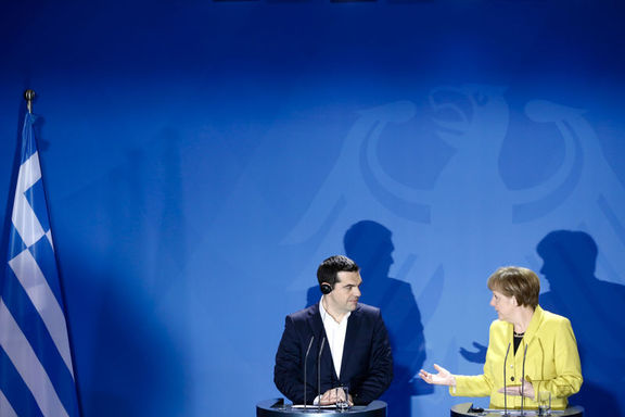 Merkel-Tsipras tartışması Yunanistan'da belirsizliği artırdı