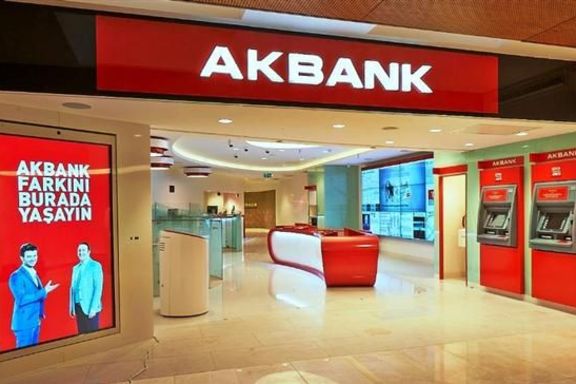 Akbank'ın ilk yarı net karı 1,5 milyar lirayı aştı
