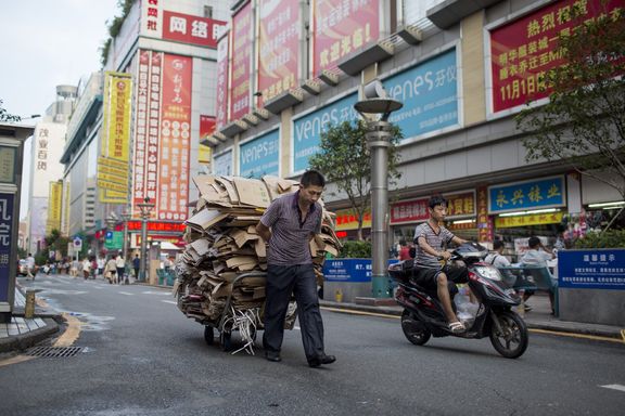 Çinli traderlar: Hisseler değil reel ekonomi desteklenmeli
