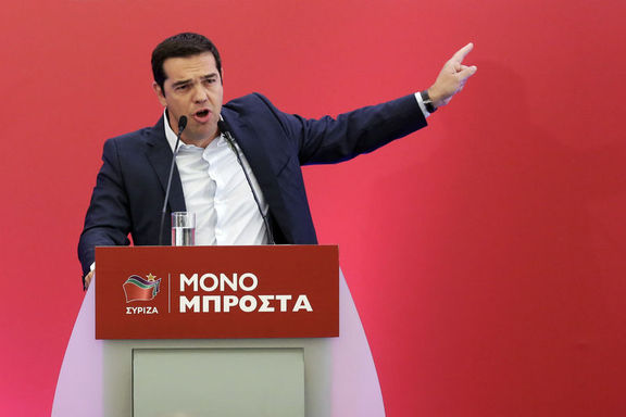 Yunanistan'da anketler başa baş gidiyor