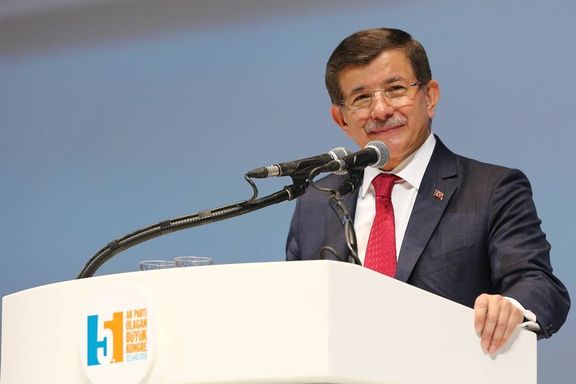 Davutoğlu yeniden AK Parti'nin Genel Başkanı seçildi
