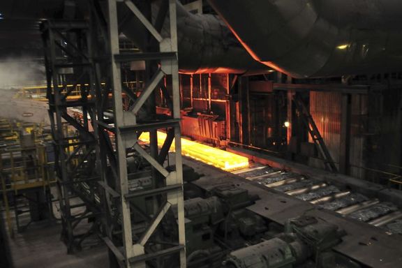 Baz metaller zayıf Çin talebi beklentisi ile düştü