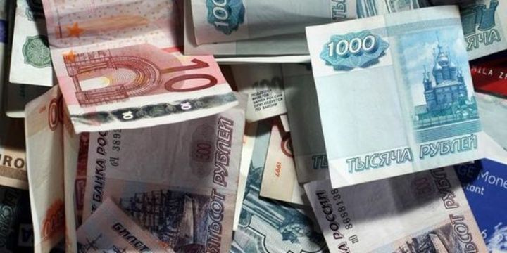 Ruble Türkiye yaptırımları ile düşüşünü dördüncü güne taşıdı