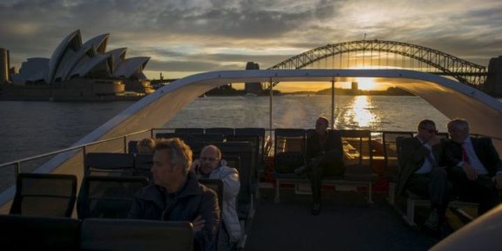 Avustralya ekonomisi beklenenden hızlı büyüdü