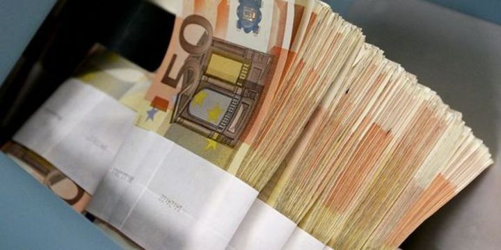 Euro “AMB kararı” sonrası gücünü koruyor