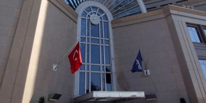 İş Bankası bazı iştiraklerinde hisse alımı yapacak