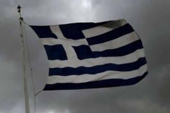 Yunanistan hisseleri 1990'dan beri en düşük seviyeye yöneldi