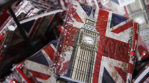 BNY: İngiliz sterlini kriz dönemlerinde sert düşebiliyor