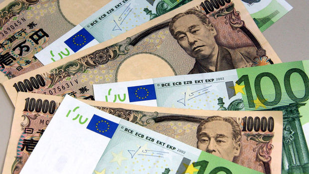 Yen euro karşısında üç yılın zirvesinde