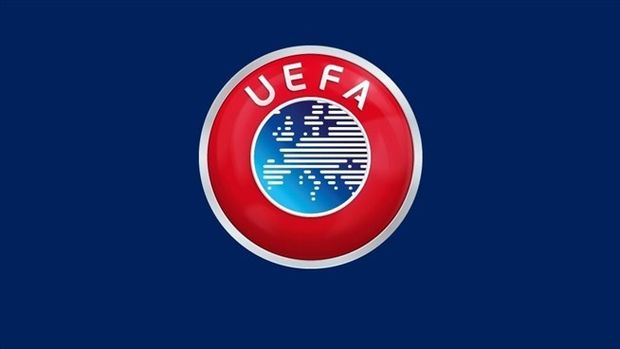 UEFA, Galatasaray'a ceza verdi