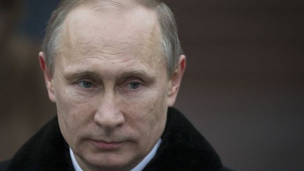 Putin: Rus şirketleri petrol arzını 26 Ocak 2016 seviyesinde sabitleyecek