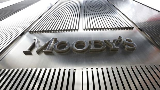 Moody's petrol üreten ülkeleri izlemeye aldı