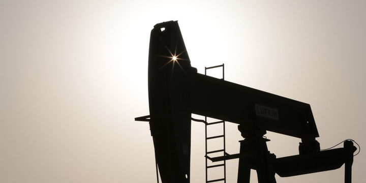 Petrol 3 ayın zirvesinden düştü