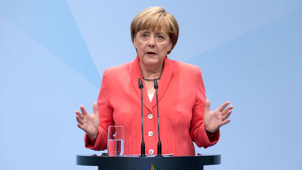 Merkel: Türkiye'nin AB'ye üyeliği şu anda masada değil